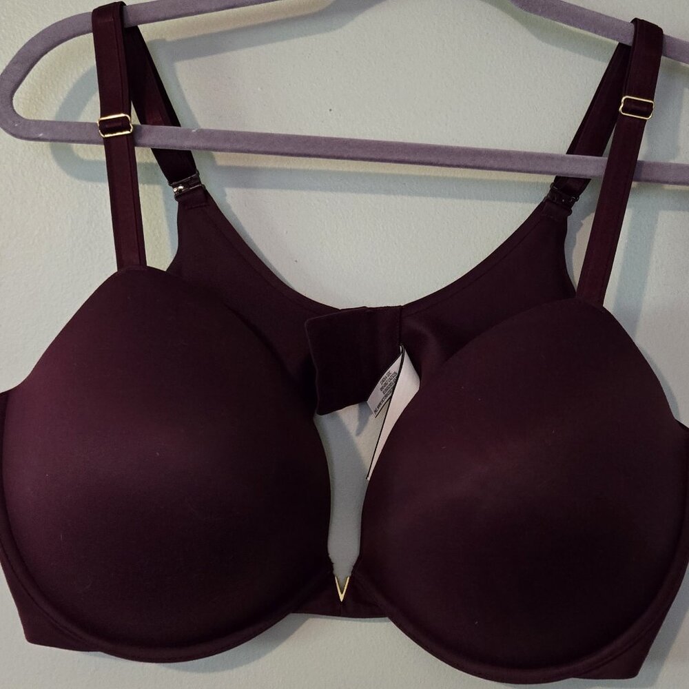 Victoria Secrets Love Cloud Push-up Plunge bra Size 42DD